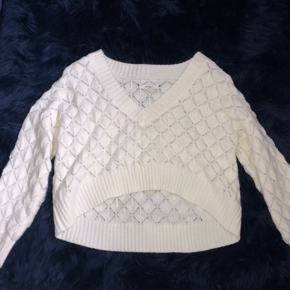 Crop top sweater